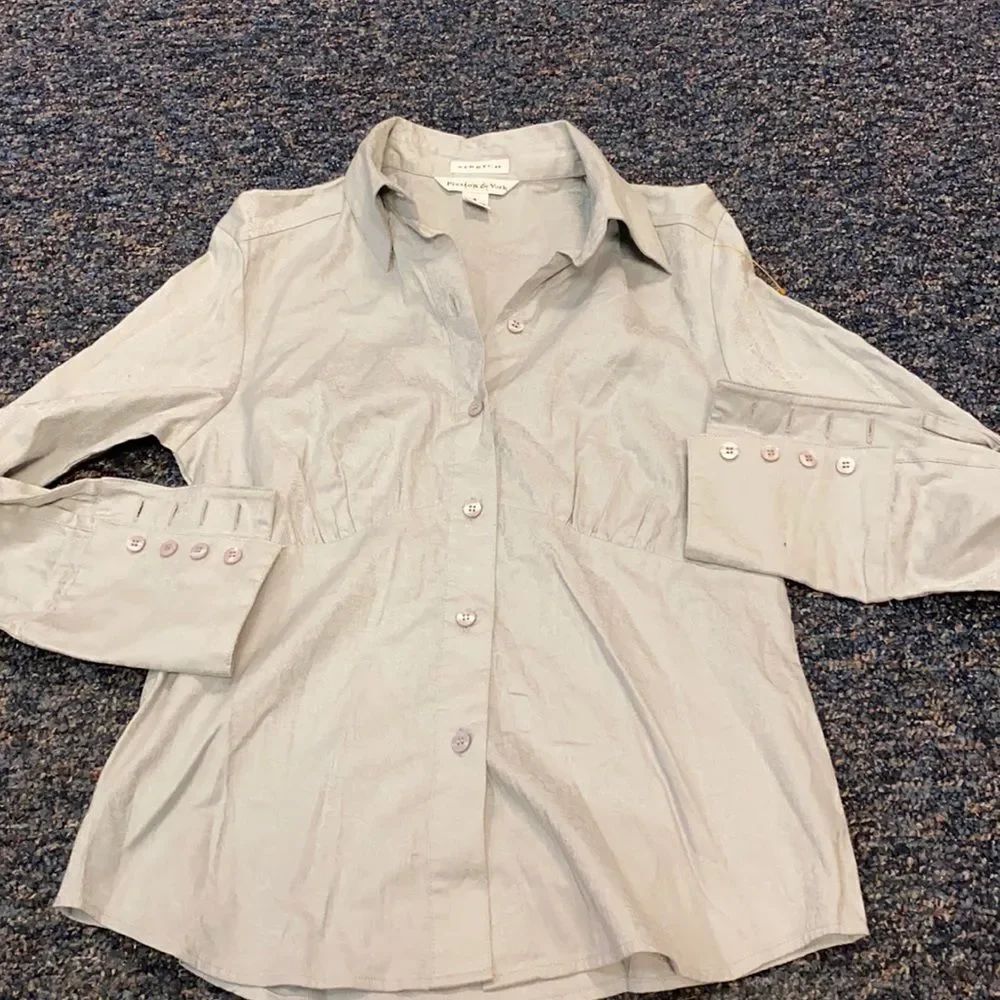 Preston & York Gray Button Down Shirt sz. 4